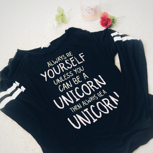 Girls Long Sleeve Knit Graphic Tee - Picture 1 of 1